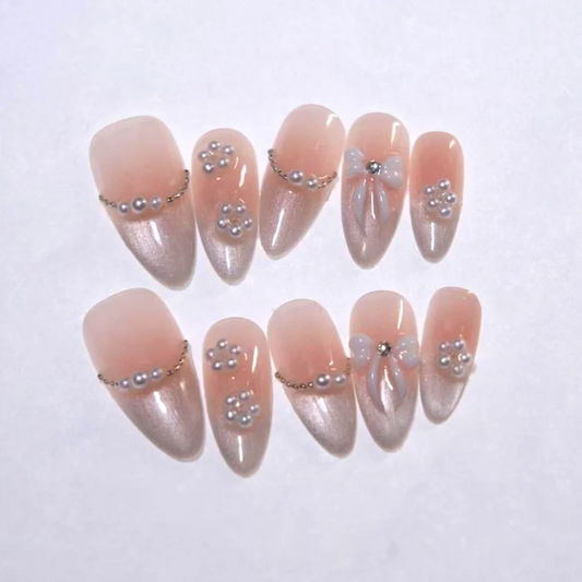 Seasonal Trends: Almond Nails for Every Occasion