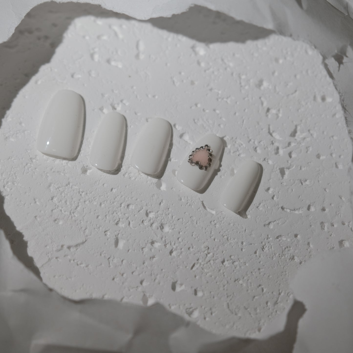 InchArt Press-on Nails White Love