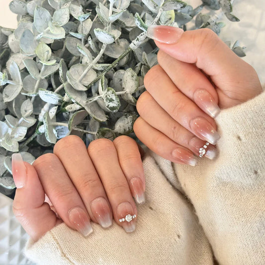 The Unique Appeal of Calm & Co Press On Nails for Everyday Wear