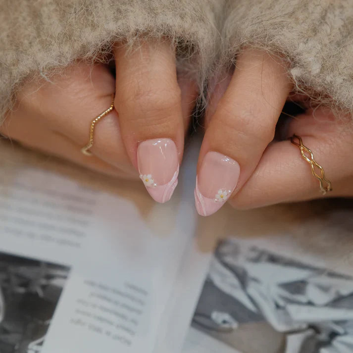 How to Incorporate Almond press on Nails into Your Daily Look