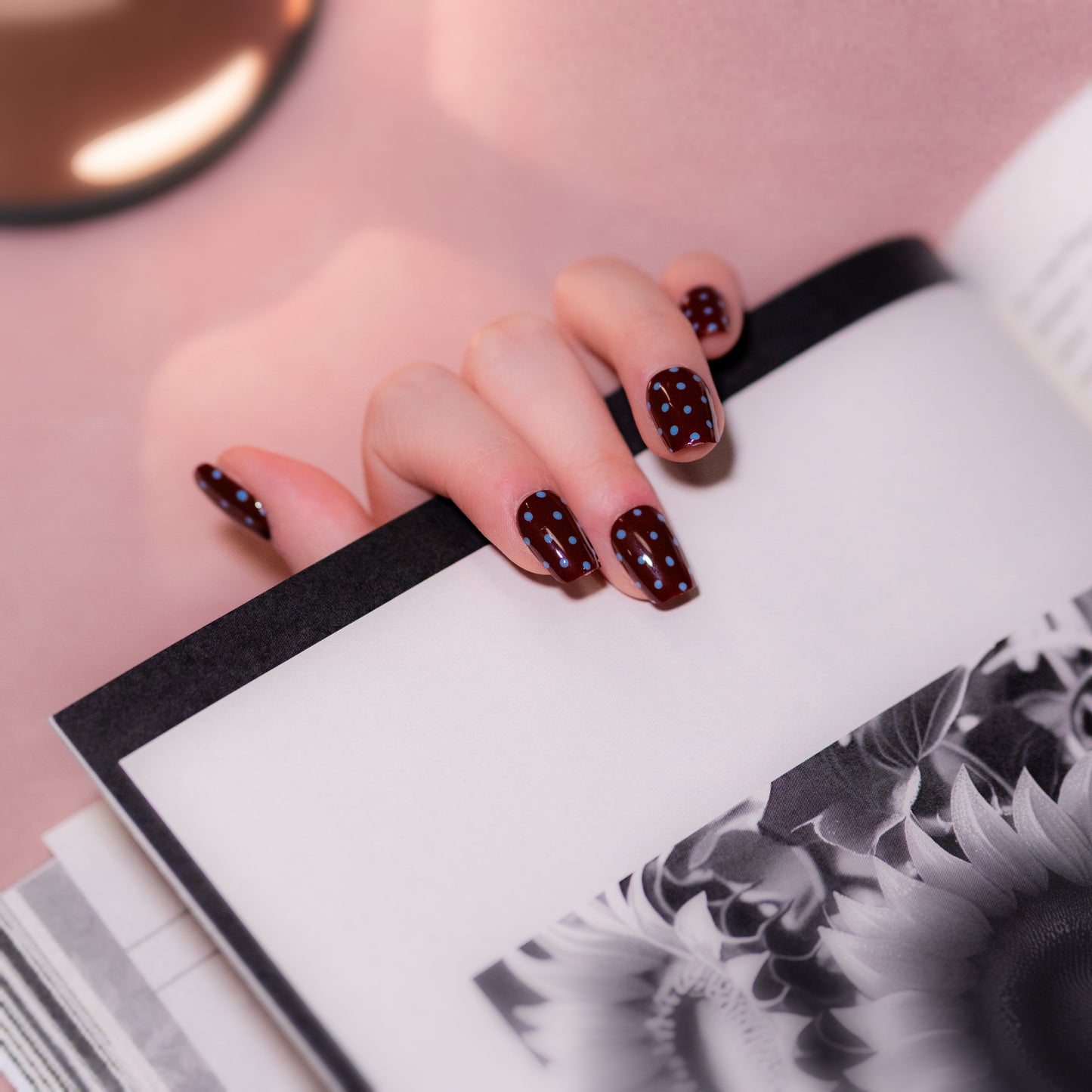 InchArt Press-on Nails Chic Polka Dots