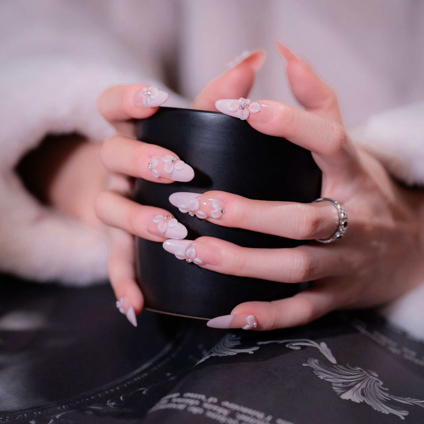 InchArt Press-on Nails Opal Bloom