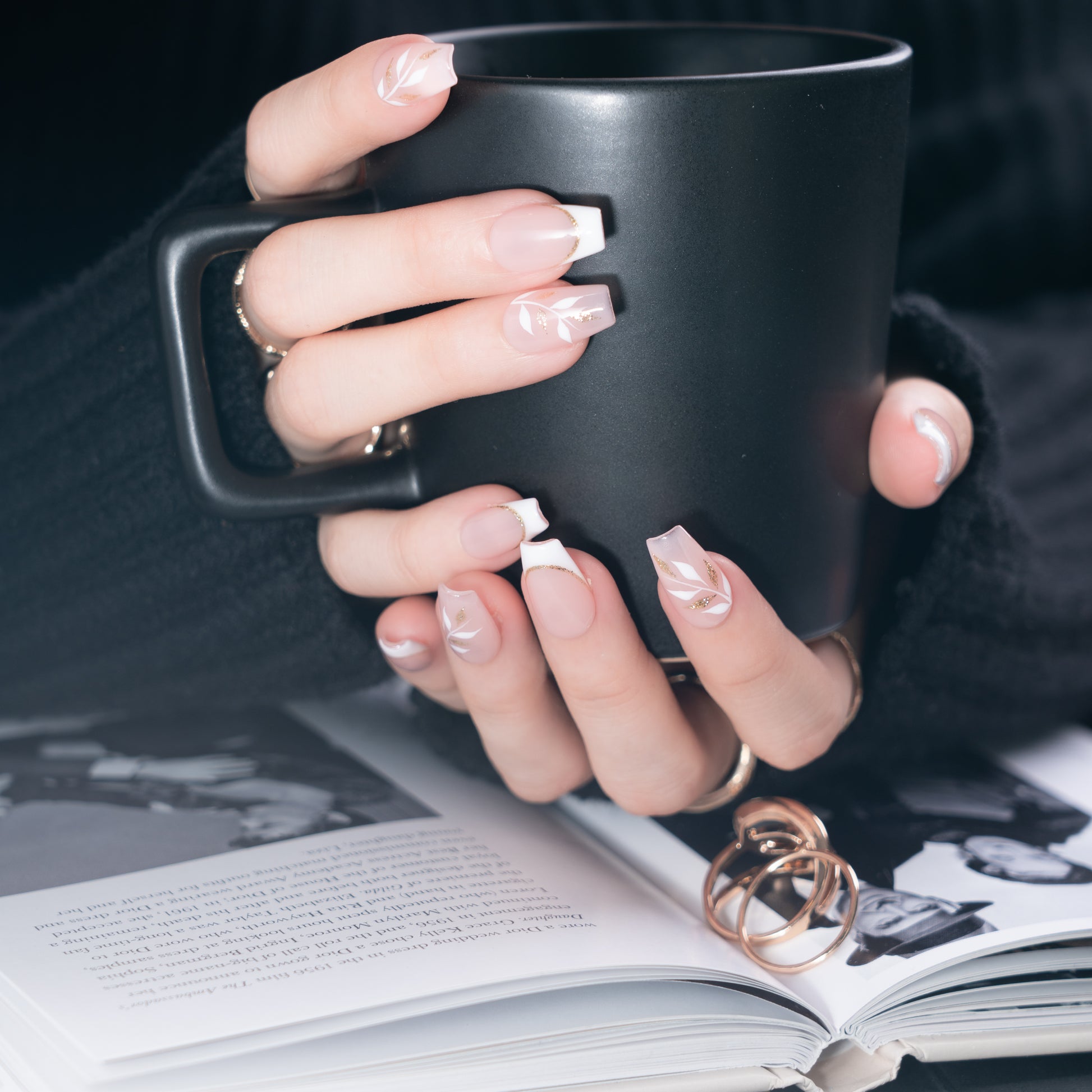 InchArt Press-on Nails Blush & Gold Bloom