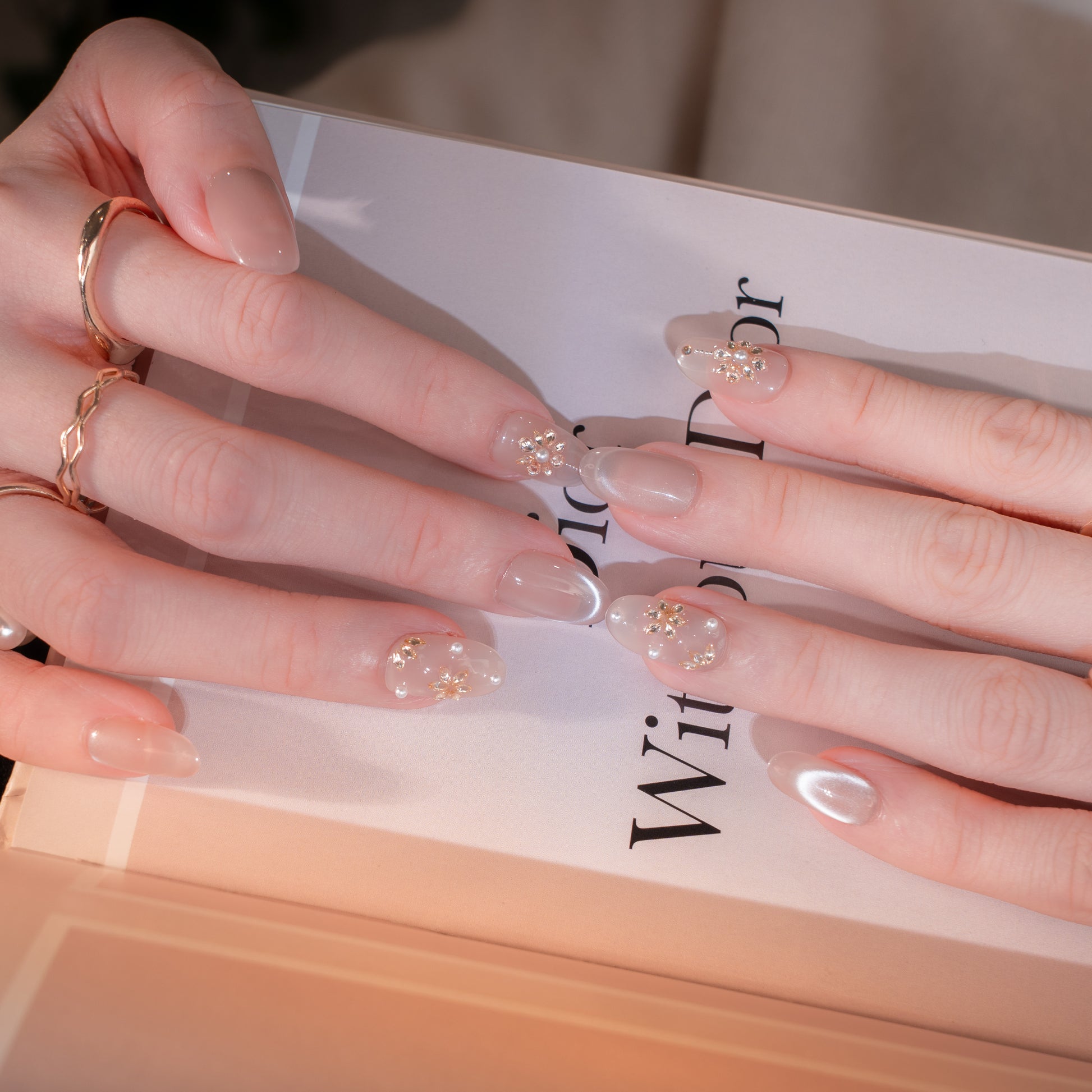 InchArt Press-on Nails Dorothea