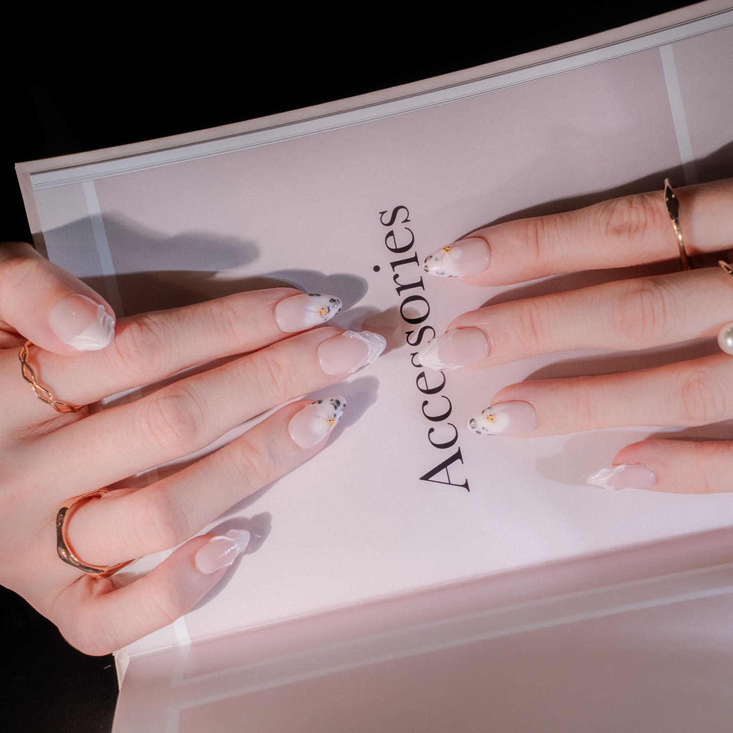 InchArt Press-on Nails Vivienne