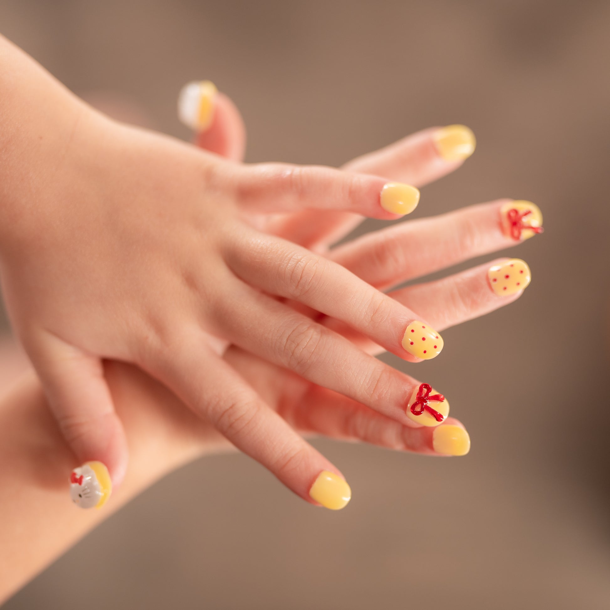 InchArt Press-on Nails Hello Kitty