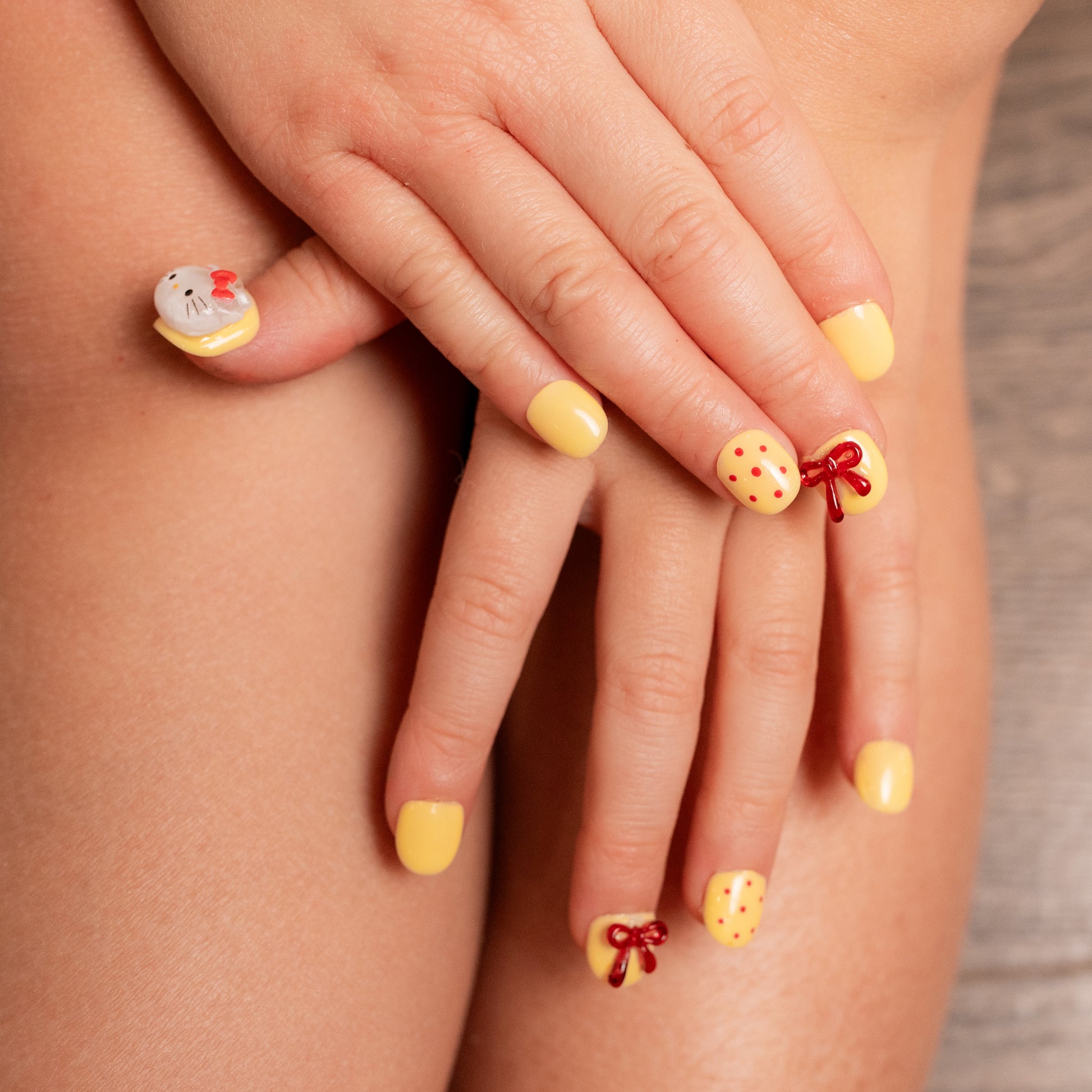 InchArt Press-on Nails Hello Kitty