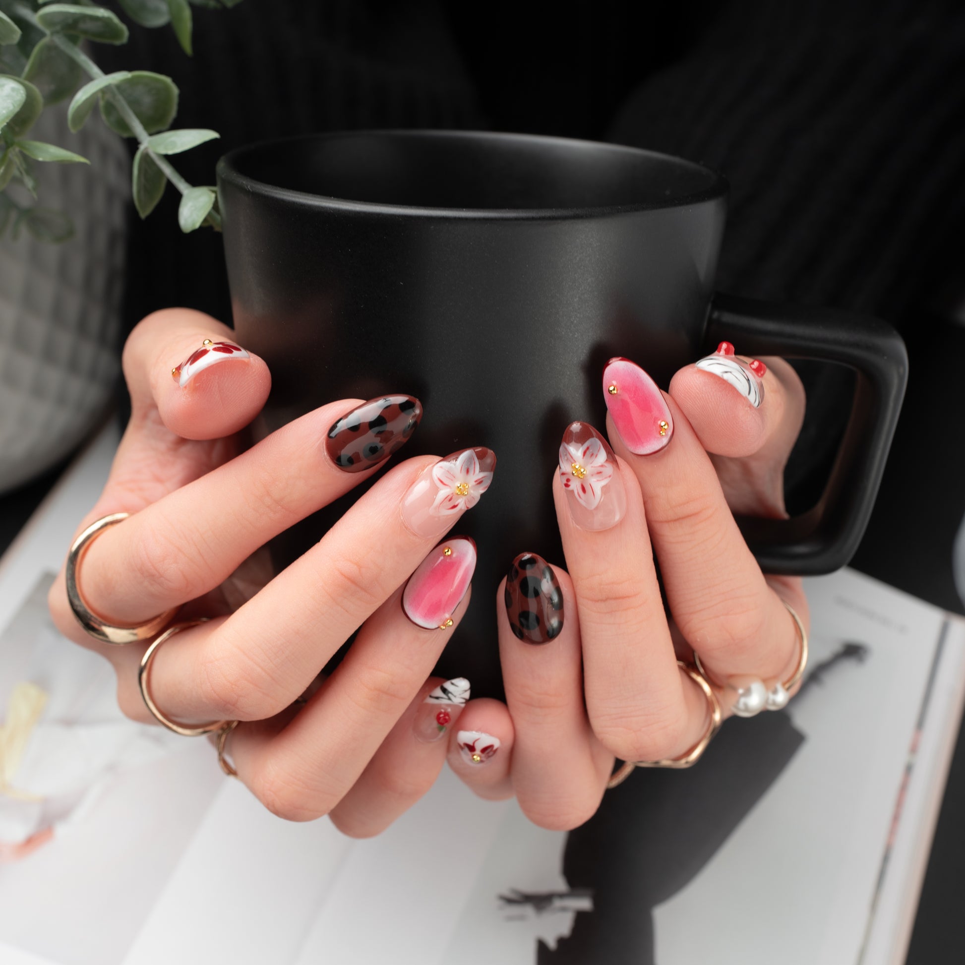 InchArt Press-on Nails Off Duty