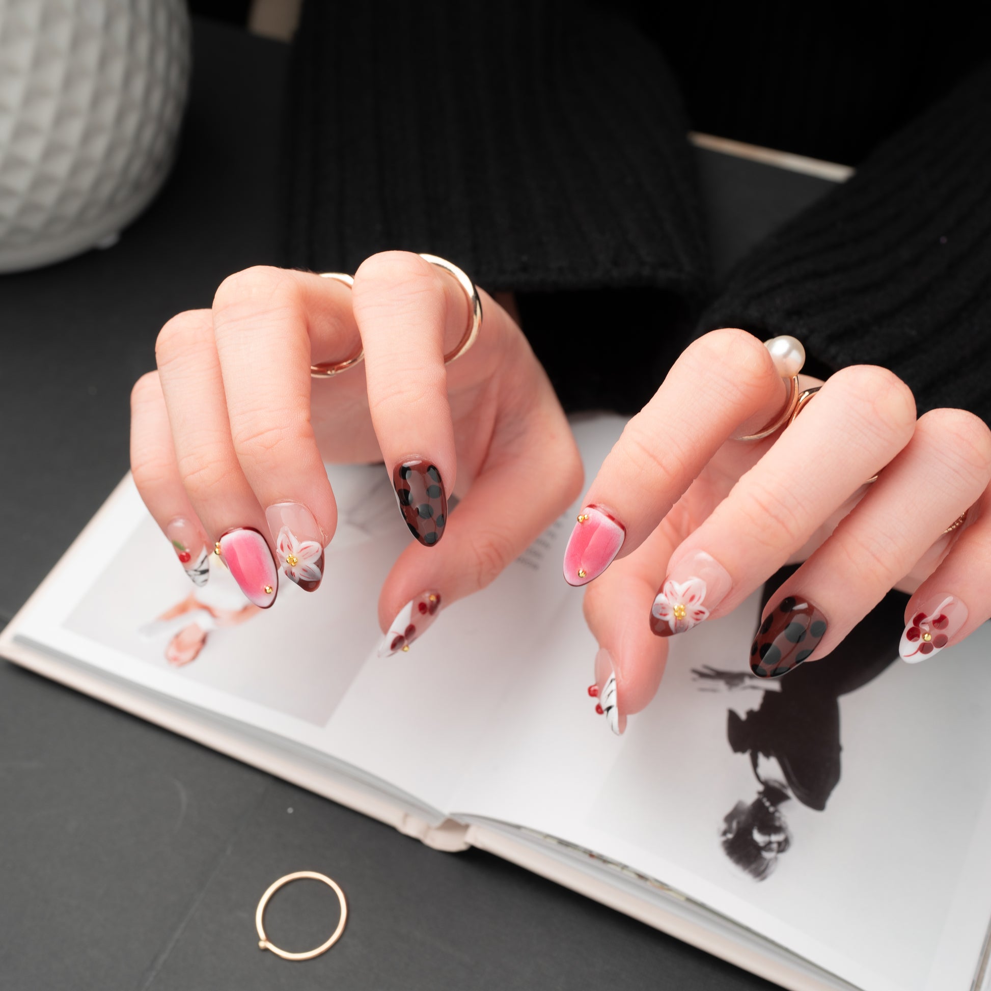 InchArt Press-on Nails Off Duty