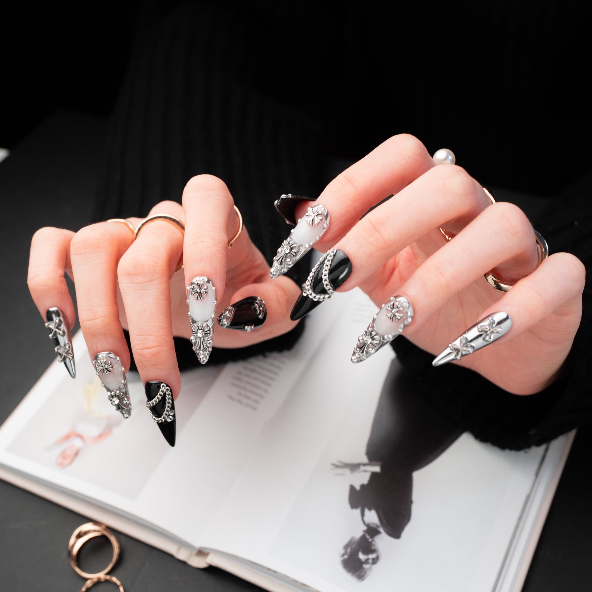 InchArt Press-on Nails Ink Theory