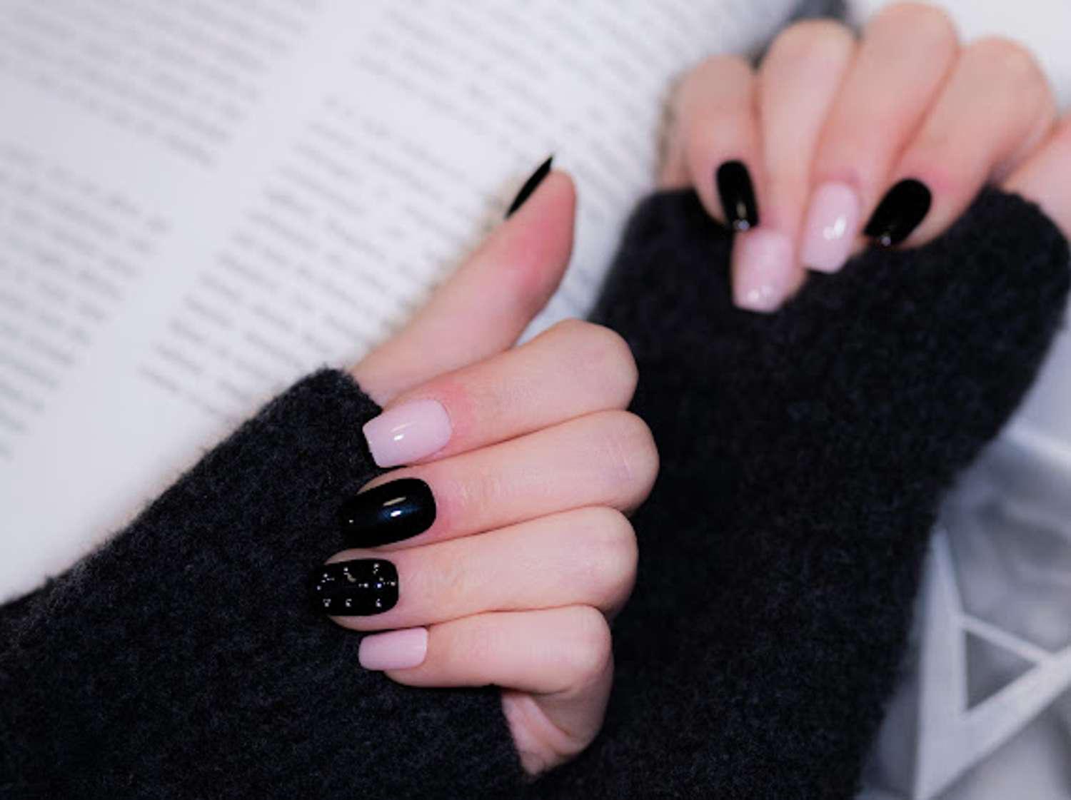 InchArt Press-on Nails Black Pink in your area